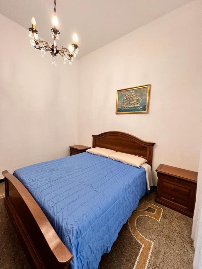 Savona Casa Vacanze Vicino Mare 3 Minuti Wifi Exterior foto